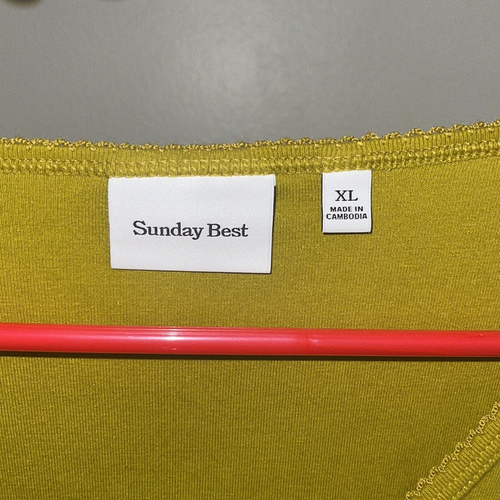 Sunday Best Green Long Sleeve Top - Picture 7 of 8